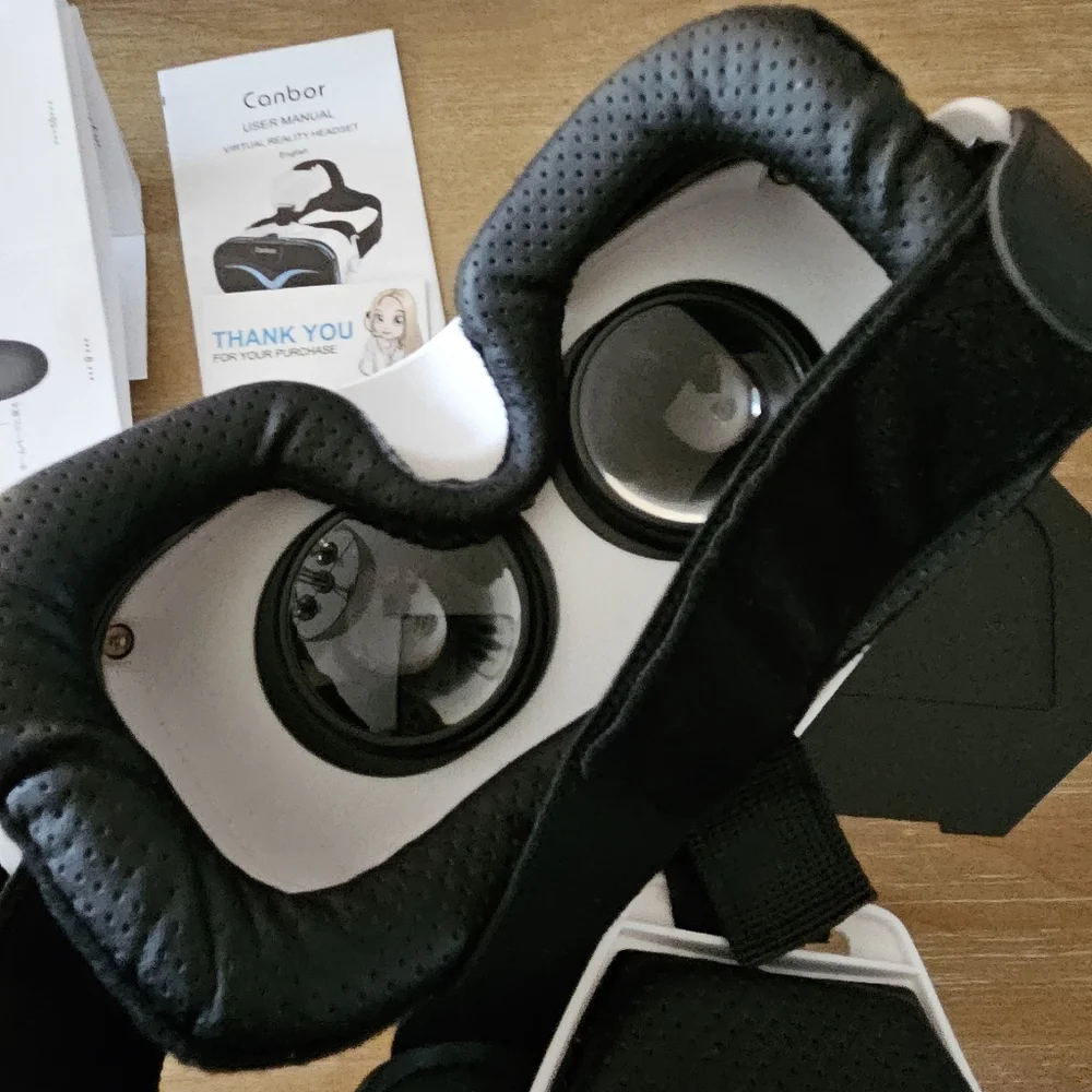 Canbor virtual reality headset